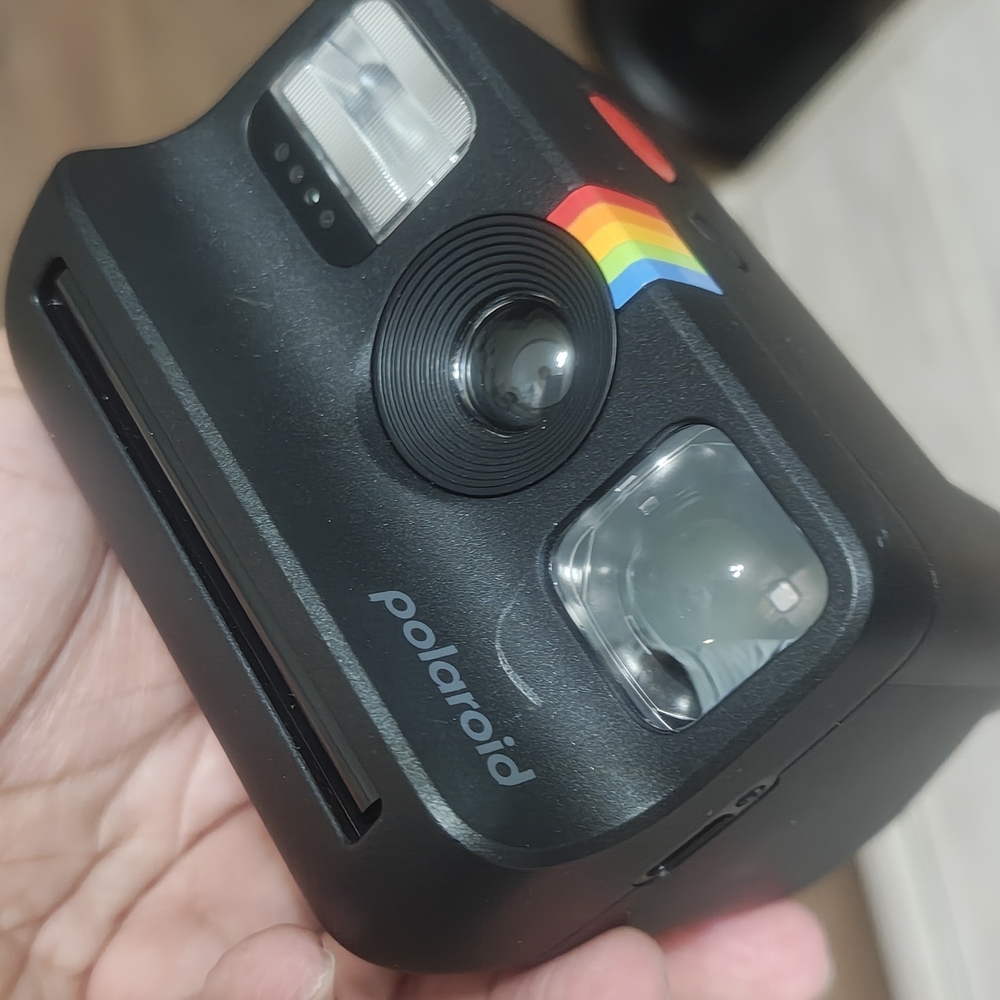 Polaroid Go Instant Camera With Film Box